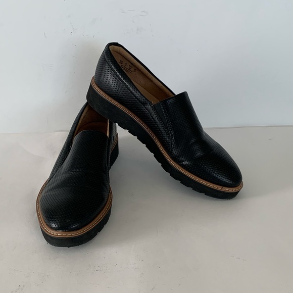 naturalizer effie loafer black